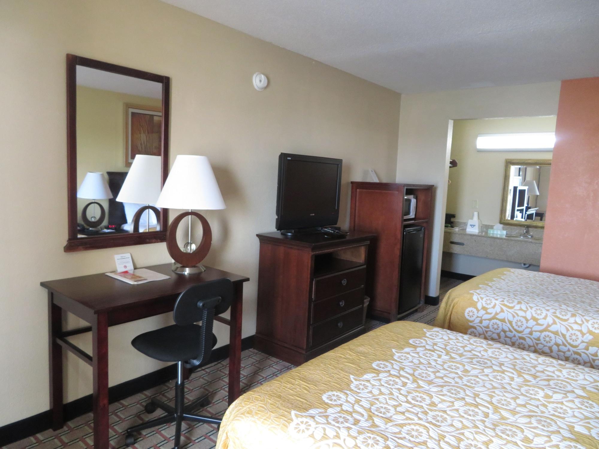 Days Inn By Wyndham Blytheville Esterno foto