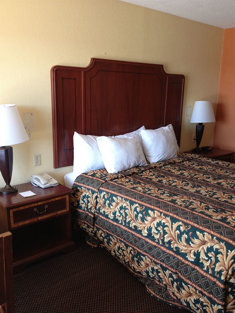 Days Inn By Wyndham Blytheville Esterno foto